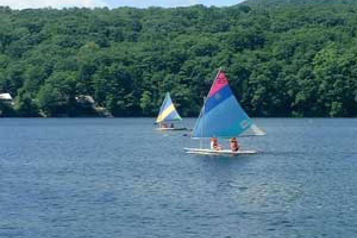 Sailboats on Lake Buel. Photo by Gretchen Mann-Fritch.